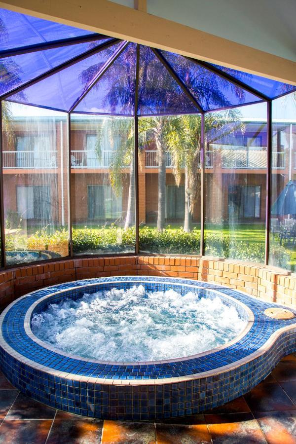 Crystal Fountain Motel Albury Exterior photo
